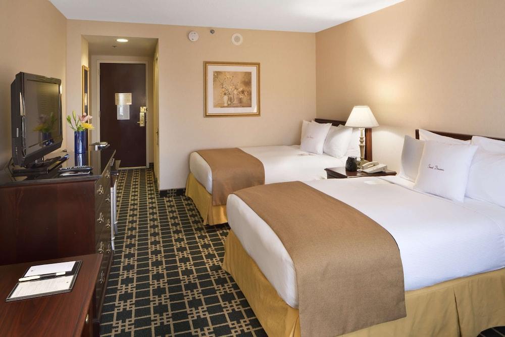 Doubletree By Hilton Fort Lee/George Washington Bridge Exteriör bild