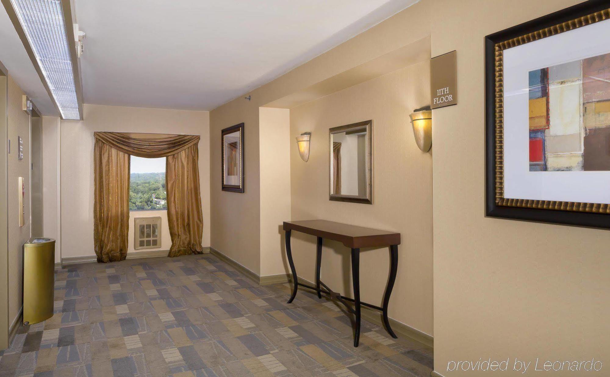 Doubletree By Hilton Fort Lee/George Washington Bridge Exteriör bild